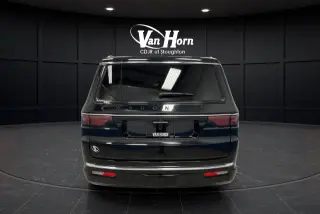 2023 Jeep Wagoneer
