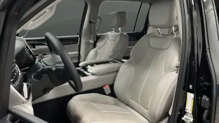 2023 Jeep Wagoneer