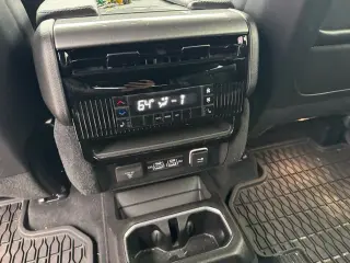 2022 Jeep Wagoneer