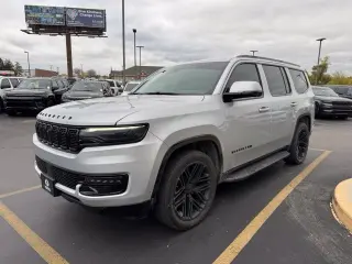 2022 Jeep Wagoneer