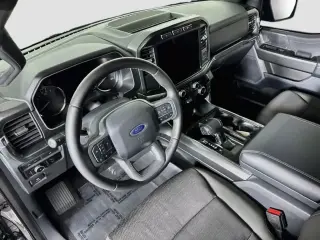 Ford F-150 2023 4x2 XL 4dr SuperCrew 5.5 ft. SB