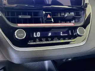Toyota Corolla 2027 SE 4dr Sedán