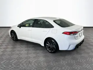 Toyota Corolla 2027 SE 4dr Sedán