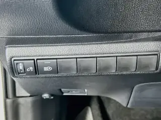 Toyota Corolla 2027 SE 4dr Sedán