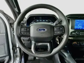 Ford F-150 2022 4x2 XL 4dr SuperCrew 5.5 ft. SB