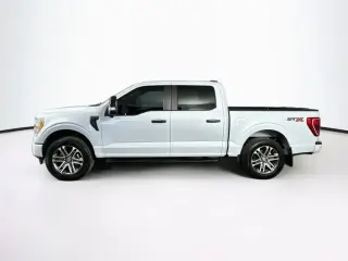 Ford F-150 2022 4x2 XL 4dr SuperCrew 5.5 ft. SB