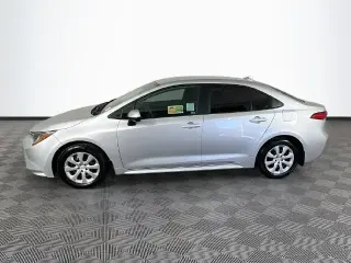 Toyota Corolla 2027 LE 4dr Sedán