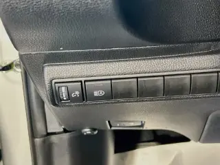 Toyota Corolla 2027 LE 4dr Sedán