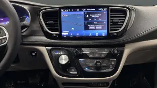 2024 Chrysler Pacifica Hybrid