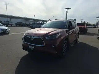 Toyota Highlander 2024 AWD XLE 4dr SUV