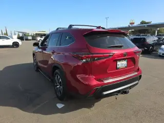 Toyota Highlander 2024 AWD XLE 4dr SUV