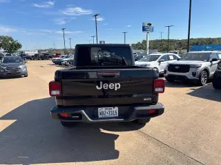Jeep Gladiator 2023 4x4 Overland 4dr Crew Cab 5.0 ft. SB