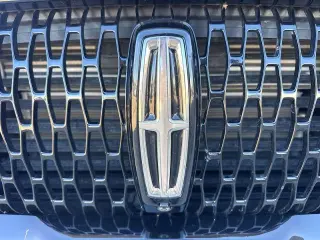 Lincoln Aviator 2023 AWD Reserve 4dr SUV