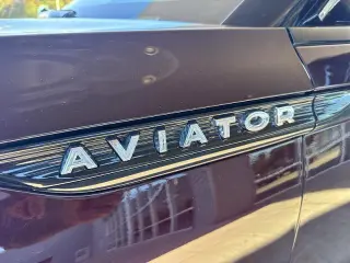 Lincoln Aviator 2023 AWD Reserve 4dr SUV