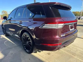 Lincoln Aviator 2023 AWD Reserve 4dr SUV