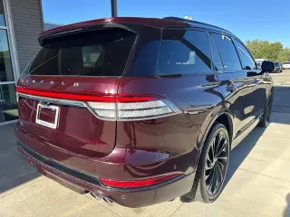 Lincoln Aviator 2023 AWD Reserve 4dr SUV