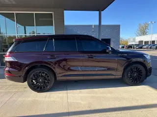 Lincoln Aviator 2023 AWD Reserve 4dr SUV