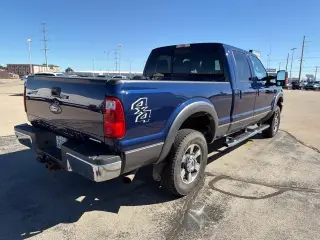 Ford F-250 Super Duty 2012 4x4 Lariat 4dr Crew Cab 6.8 ft. Pickup