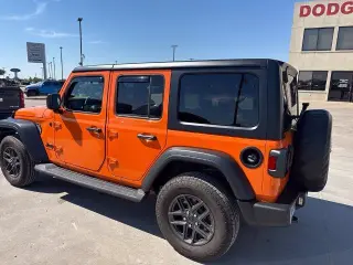 Jeep Wrangler 2026 4x4 Sport SUV de 4 puertas