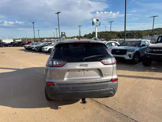 Jeep Cherokee 2019 4x4 Latitude SUV de 4 puertas