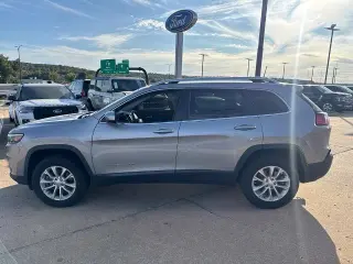Jeep Cherokee 2019 4x4 Latitude SUV de 4 puertas
