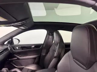 2023 Porsche Cayenne Coupe