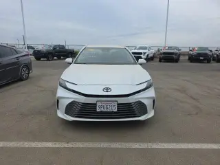 Toyota Camry 2025 XLE 4dr Sedán