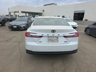 Toyota Camry 2025 XLE 4dr Sedán