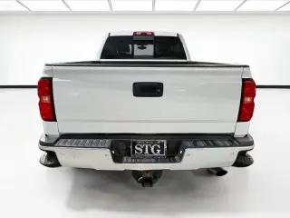 Chevrolet Silverado 2500HD 2015 4x4 High Country 4dr Crew Cab SB