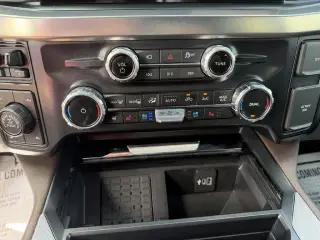 2025 Ford F-250