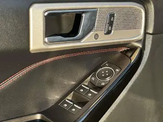 Ford Explorer 2022 con tracción en las cuatro ruedas ST-Line 4dr SUV