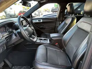 Ford Explorer 2022 con tracción en las cuatro ruedas ST-Line 4dr SUV