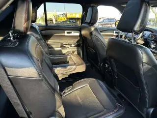 Ford Explorer 2022 con tracción en las cuatro ruedas ST-Line 4dr SUV