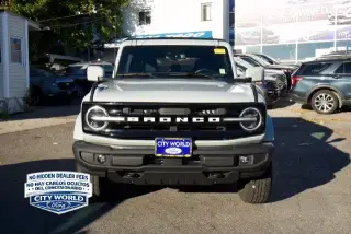 Ford Bronco 2023 4x4 Outer Banks 4dr SUV