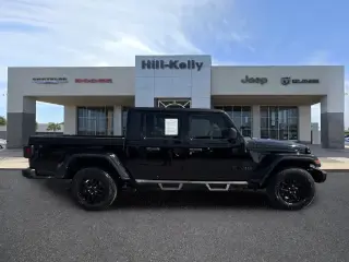 Jeep Gladiator 2023 4x4 Freedom 4dr Crew Cab 5.0 ft. SB