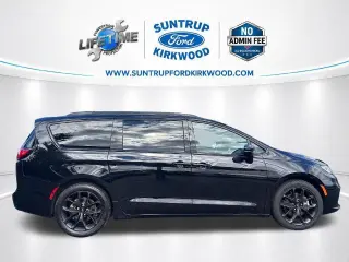 Chrysler Pacifica 2025 Limited 4dr Mini-Van