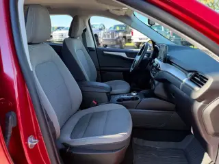 Ford Escape 2022 SE 4dr SUV