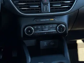 Ford Escape 2022 SE 4dr SUV
