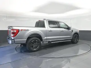 Ford F-150 2022 4x4 Lariat 4dr SuperCrew 5.5 ft. SB