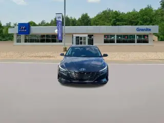 Hyundai ELANTRA 2023 Limited 4dr Sedán