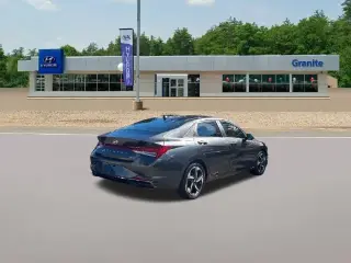 Hyundai ELANTRA 2023 Limited 4dr Sedán