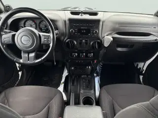 Jeep Wrangler 2013 4x4 Sport 2dr SUV