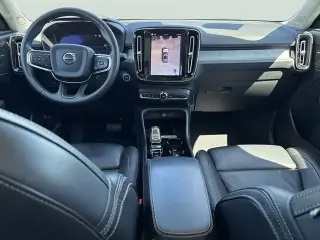 Volvo XC40 2023 B4 Plus Bright Theme 4dr SUV