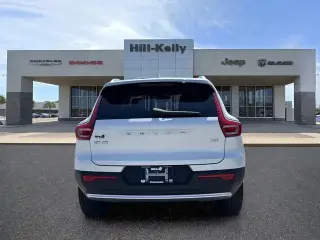 Volvo XC40 2023 B4 Plus Bright Theme 4dr SUV
