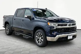 Chevrolet Silverado 1500 2022 4x4 LT 4 puertas Crew Cab 5.8 pies SB con 1LT