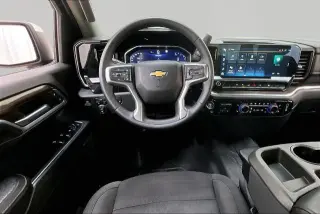Chevrolet Silverado 1500 2022 4x4 LT 4 puertas Crew Cab 5.8 pies SB con 1LT