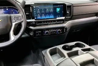 Chevrolet Silverado 1500 2022 4x4 LT 4 puertas Crew Cab 5.8 pies SB con 1LT
