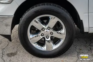 Ram 1500 Classic 2019 4x4 Tradesman 4dr Crew Cab 5.5 ft. SB Pickup