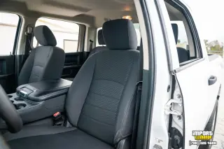 Ram 1500 Classic 2019 4x4 Tradesman 4dr Crew Cab 5.5 ft. SB Pickup