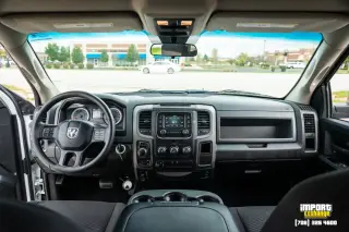 Ram 1500 Classic 2019 4x4 Tradesman 4dr Crew Cab 5.5 ft. SB Pickup